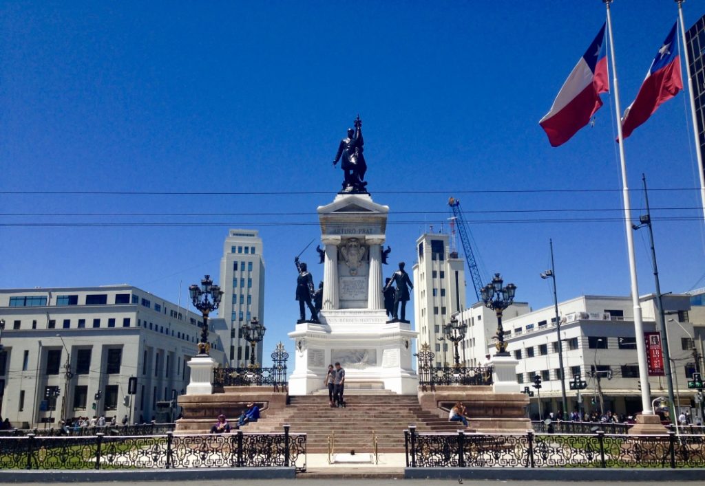 Monument in front of Plaza Sotomayor