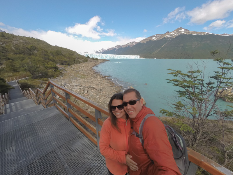 Manu and Adriane in front of Perito Moreno
